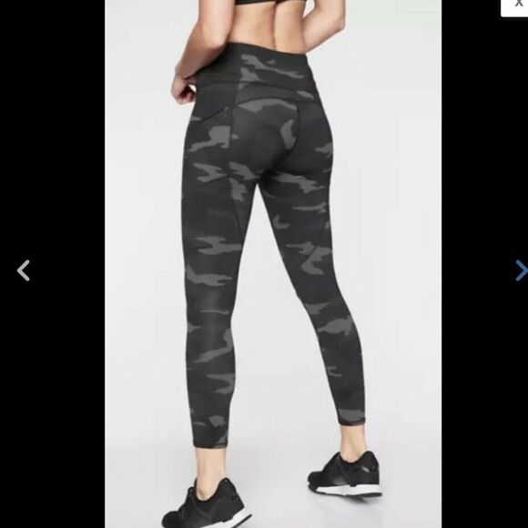 Athleta Camo Contender 7/8 TIght Leggings Style 405480 black size Small - Picture 2 of 10